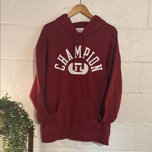 Champion XL Red Hoodie EUC